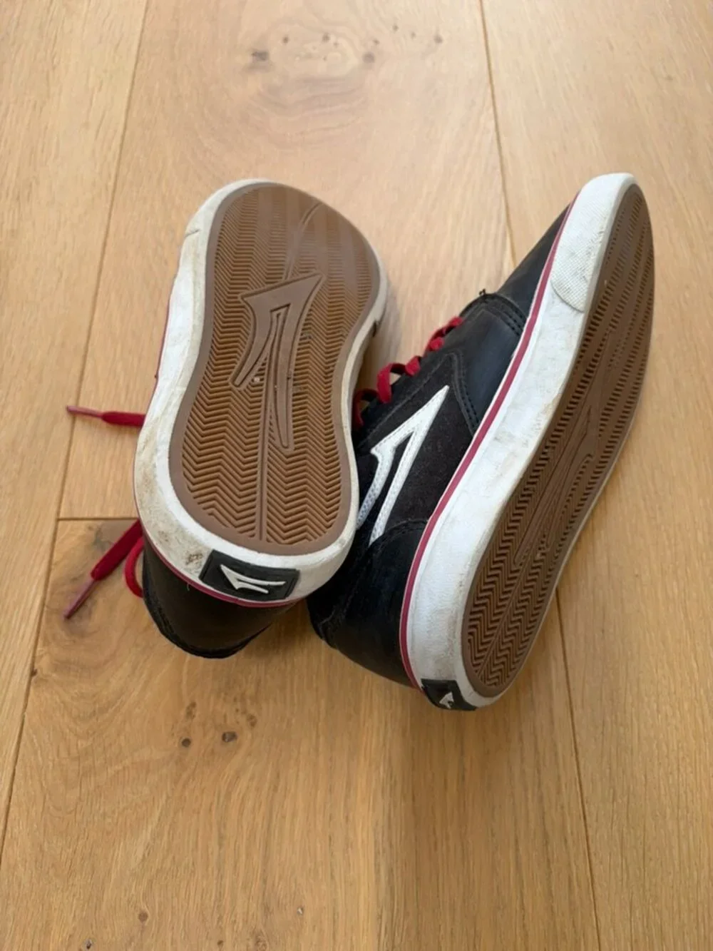 LAKAI Skate Shoes - Size: Youth 4 - EUC